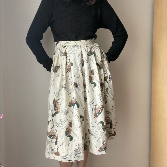 Vintage Duck print Skirt - Picture 9 of 9